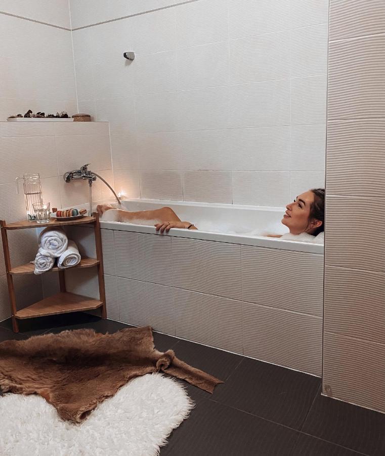 Naturepark Resort ハルラホフ エクステリア 写真